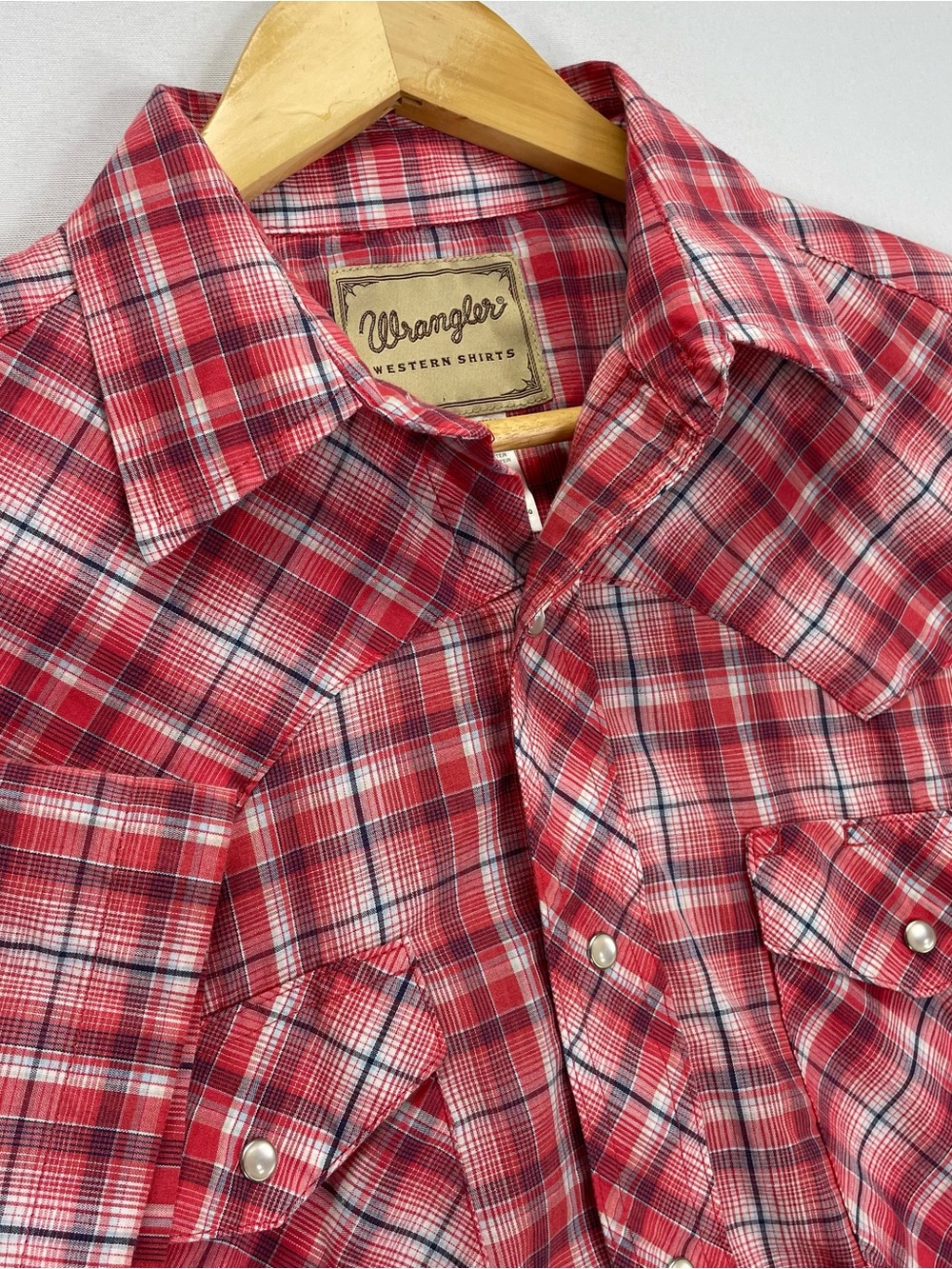 Wrangler Western Shirt Men’s M Red Plaid Short Sleeve Pearl Snap Work Ranchwear